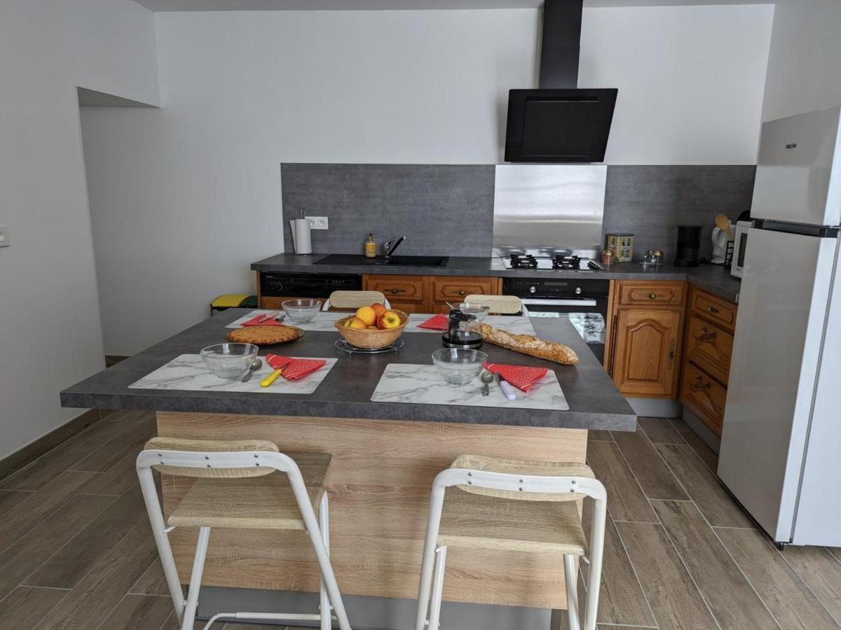 Maison Lumineuse Avec Cour Privative, Proche Sites Culturels, Tout Confort, Equipe Bebe, Wifi Inclus - Fr-1-653-98 Puyreaux Exteriör bild
