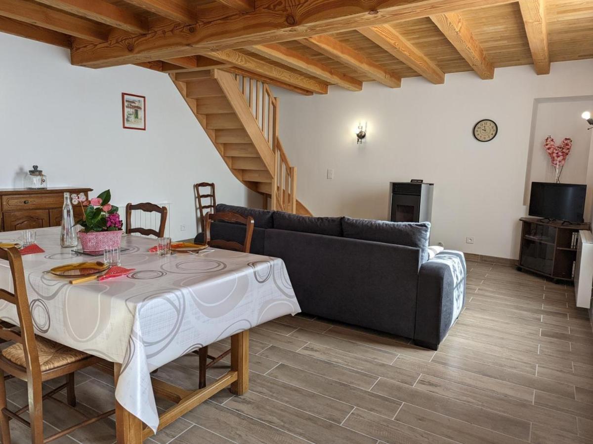 Maison Lumineuse Avec Cour Privative, Proche Sites Culturels, Tout Confort, Equipe Bebe, Wifi Inclus - Fr-1-653-98 Puyreaux Exteriör bild